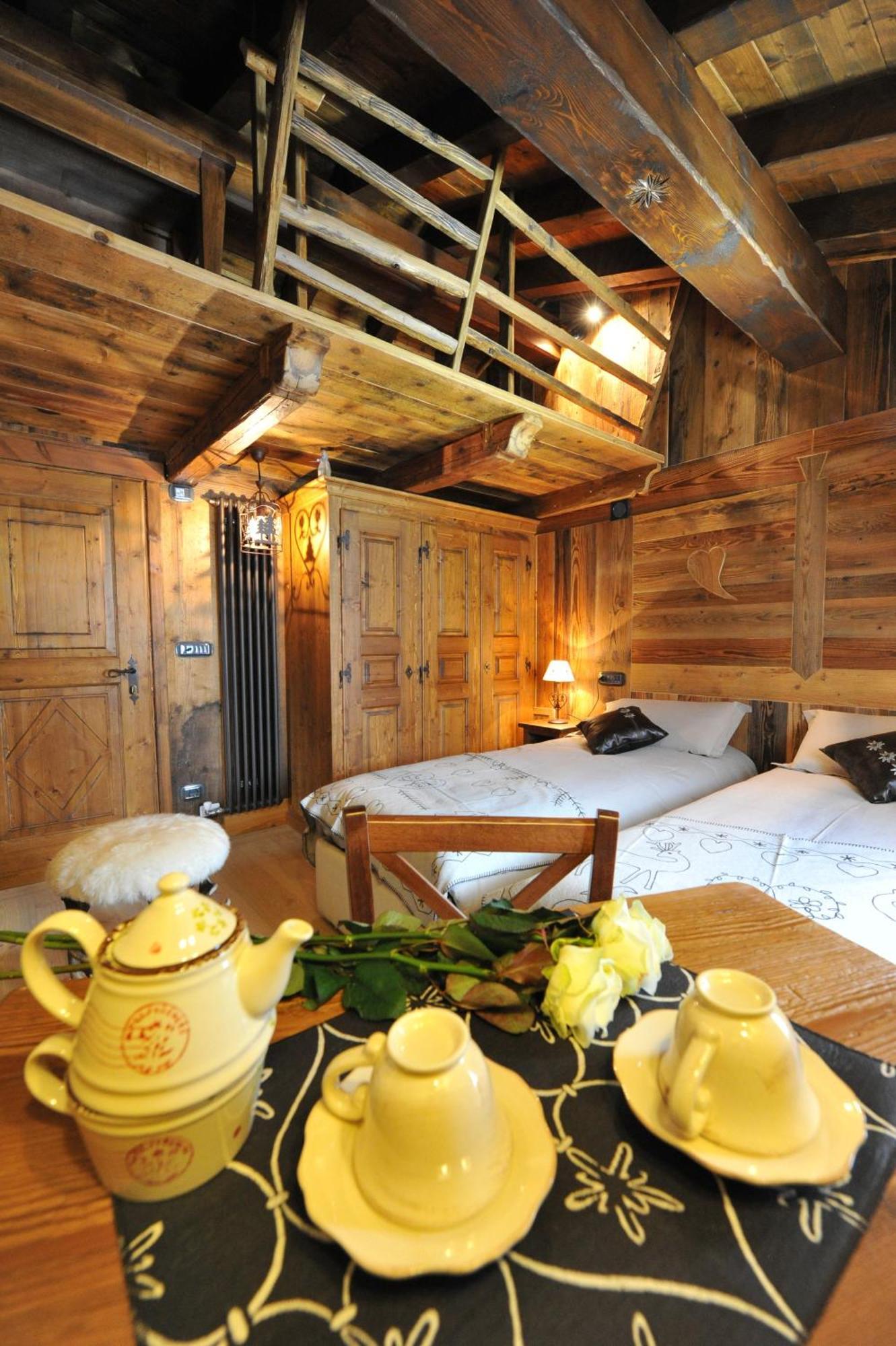Affittacamere Petit Coeur Champoluc Exterior foto