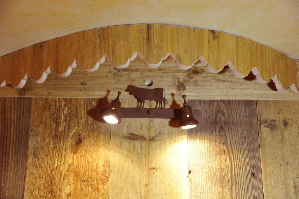 Affittacamere Petit Coeur Champoluc Habitación foto