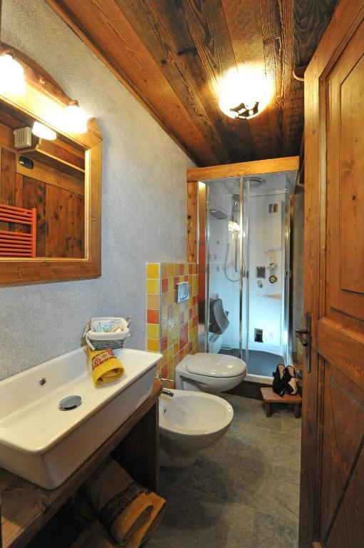 Affittacamere Petit Coeur Champoluc Habitación foto