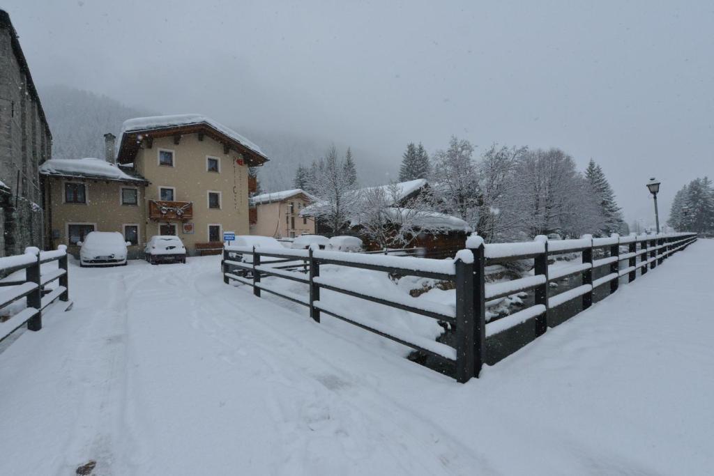 Affittacamere Petit Coeur Champoluc Exterior foto